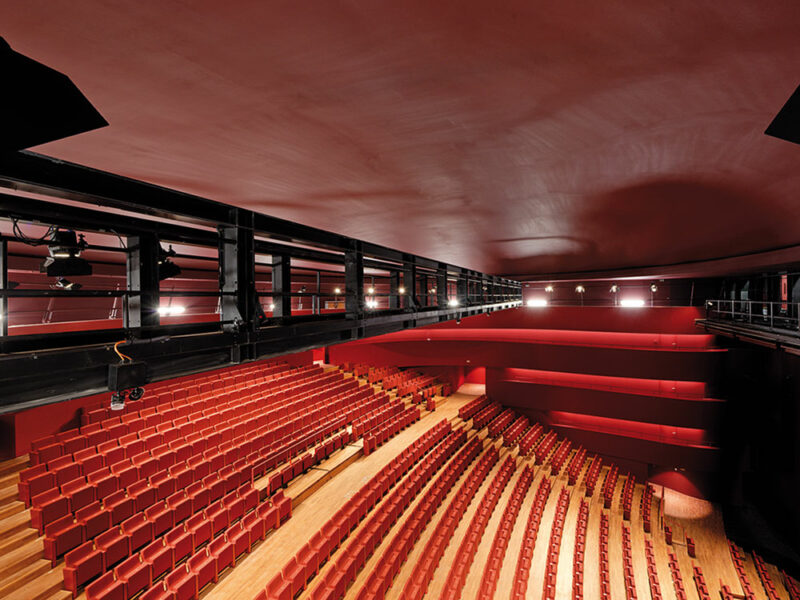 Vue transversale, passerelle de face 