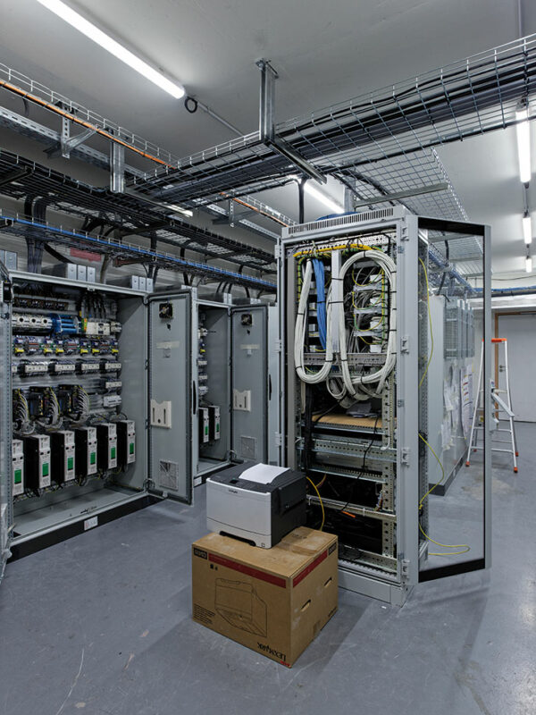 Local technique, armoires de pilotage