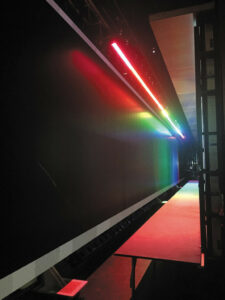 Mur de LEDs - Photo © Mahtab Mazlouman