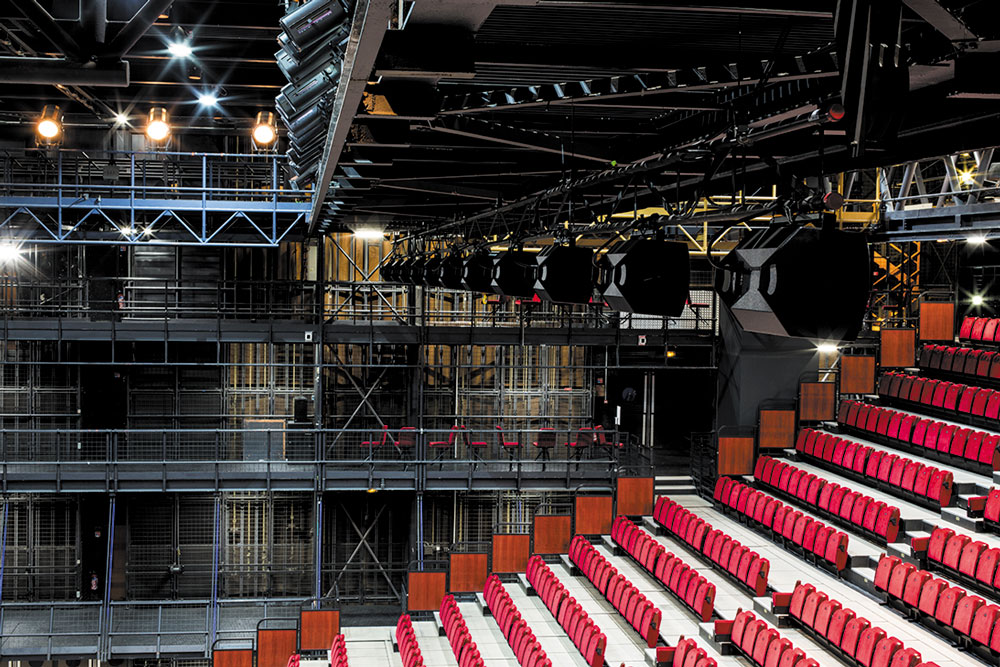 Les lignes de rappel en surplomb, Salle Jean Vilar du Théâtre national de Chaillot - Photo © Amadeus