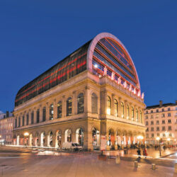 Vue extérieure de l’Opéra de Lyon - Photo © Stofleth