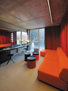 Loge