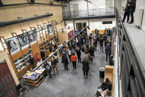 Le foyer-accueil depuis la mezzanine - Photo © Jean-Louis Fernandez