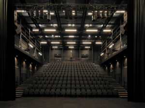 Salle Pina Bausch (salle modulable) - Photo © Sébastien Andreï