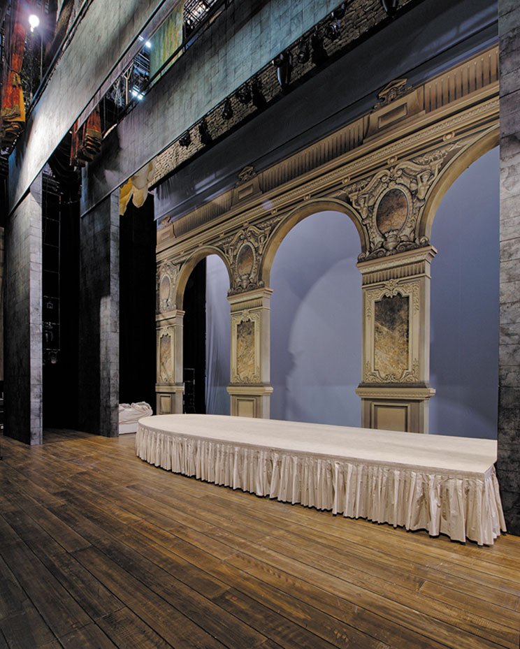 Décor en place au théâtre du Capitole