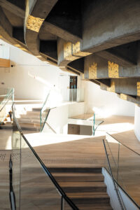 Nouveaux moyens d’accès aux salles et mezzanines - Photo © Nadège Lezec