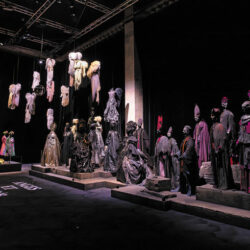 Exposition Christian Lacroix en scène, direction artistique Christian Lacroix. CNCS, Moulins, 2025 - Photo © Joël Bonnard / Titania