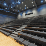 Espace Amplitude, ancrage en salle, tribune déployée