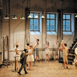 L'École de danse de Carlo Goldoni a été présentée pour la première fois en France à la Comédie-Française - Photo © Agathe Poupeney