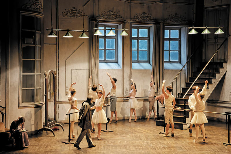 L'École de danse de Carlo Goldoni a été présentée pour la première fois en France à la Comédie-Française - Photo © Agathe Poupeney