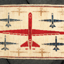 Tapis turkmène représentant le drone Reaper, 2014 - Photo © Kevin Sudeith