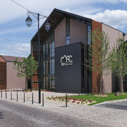 Façade Nord, accès associatif, entrée des artistes