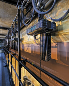 Passerelle de face, guide de translation des palans