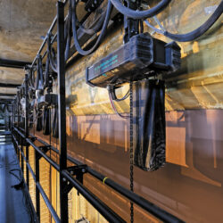 Passerelle de face, guide de translation des palans