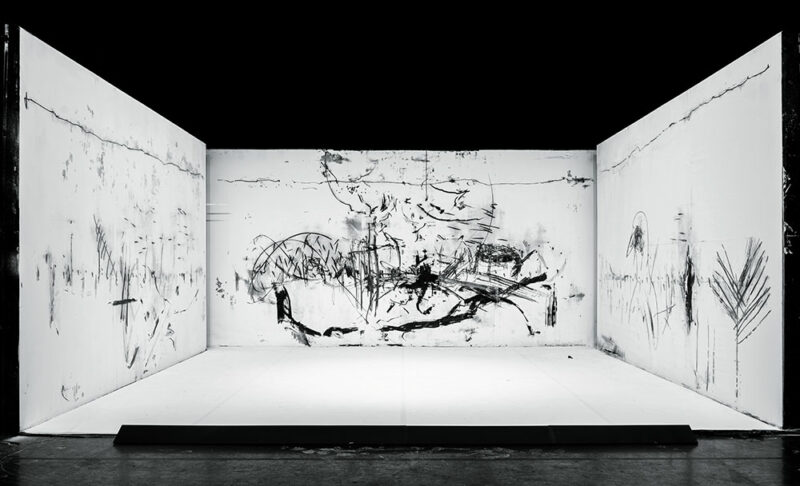 Décor après, la trace du micro - Photo © Baro d’Evel