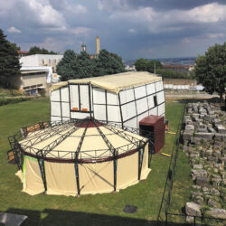 Le camion chapiteau aux Nuits de Fourvière, 2018 - Photo © Sidonie Pigeon