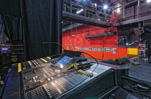 La Victoire 2, régie retour