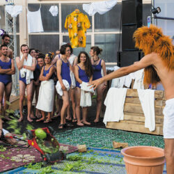 Bains publics et plus si affinités, 3615 Dakota - © V. Muteau