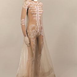 Costume de Riccard Tisci/Givenchy pour Boléro, chorégraphie de Sidi Larbi Cherkaoui et Damien Jalet. Opéra national de Paris, 2013 - Photo © CNCS/Florent Giffard