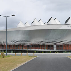 Vue extérieure de l'Arena - Photo © Hérault et Arnod
