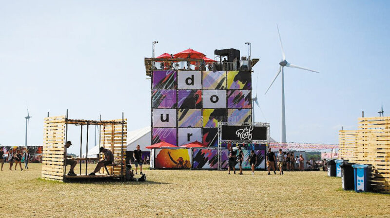 Le festival belge de Dour sensibilise le public au tri des déchets et au développement durable