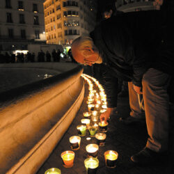Ambiance de recueillement dans la Ville - Photo © Muriel Chaulet