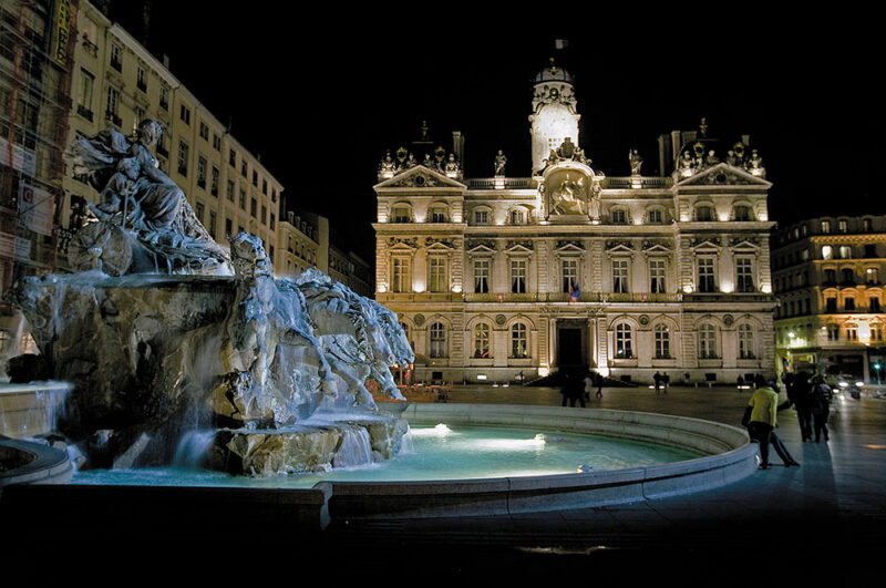 Place des Terreaux à Lyon - Photo © Maxime Jegat