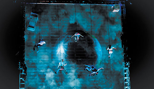 As the world tipped, Wired Aerial Theatre - Photo © Sophie Laslett