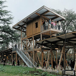 Le théâtre paysager : belvédère, coursive - Photo © Claudia Goletto