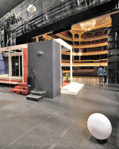 Continuité à partir du fond de scène