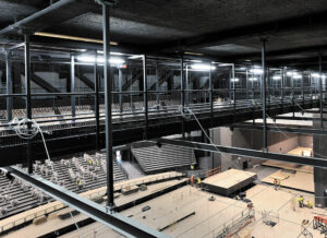 Scène en construction, passerelle transversale (GSA)