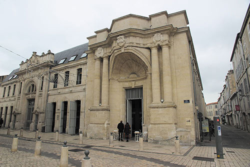 Vue de l’entrée de la Coursive - Photo © Agence Yvan Peytavin