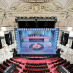 Le plateau de Grease depuis le balcon