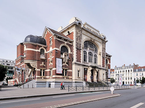 Vue de la façade du Théâtre Sébastopol