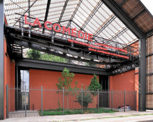 Nef longitudinale, jardin, terrasse (salle de répétition)