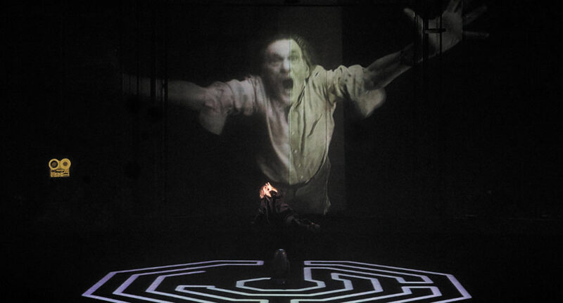 Hamlet au Nouveau Théâtre de Montreuil - Photo © Christophe Raynaud de Lage