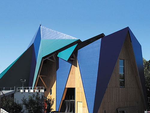 Vue extérieure du bâtiment - Photo © Club de Bagneux