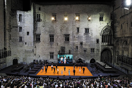 Les Damnés, mise en scène Ivo van Hove - Photo © Christophe Raynaud de Lage