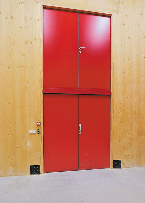 Porte d’entrée du local décor