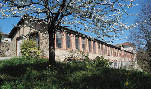 Vue extérieure des locaux de Quelques p'Arts - Photo © Quelques p'Arts