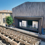 Théâtre de l’Archevêché, l’espace scénique vu du balcon - Photo de Patrice Morel