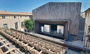 Théâtre de l’Archevêché, l’espace scénique vu du balcon - Photo de Patrice Morel