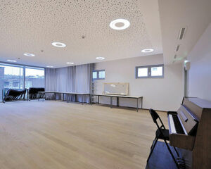 Salle d'échauffement, lecture, répétition