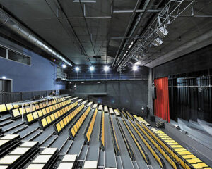 Grande salle (vue transversale)