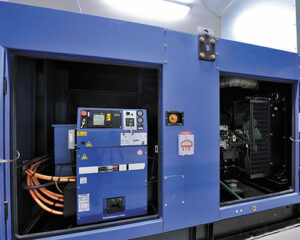 Groupe moteur thermique (alimentation secourue : SSI, surpresseur du déluge, extraction mécanisée, ascenseurs PMR, …)