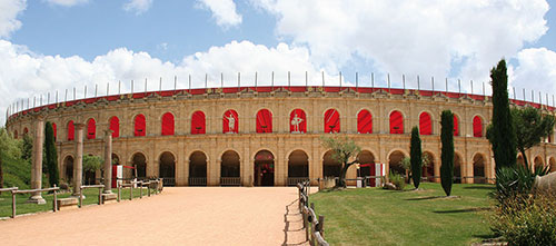 Vue extérieure du Stadium gallo-romain - Photo © Stéphane Goni