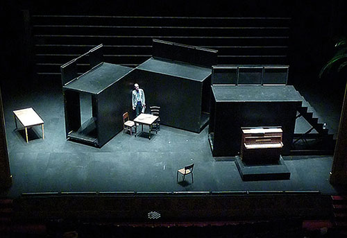 Roméo et Juliette de Shakespeare, mise en scène Olivier Py, scénographie et costume Pierre-André Weitz, au Théâtre de l'Odéon - Photo © Alain Fonteray