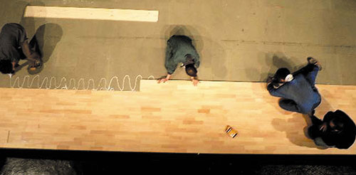 Collage d'un parquet hêtre sur un plancher Saltis, Avignon - Photo société Spectat