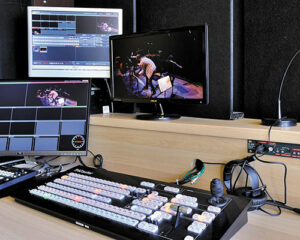 Régie studio principale : station de montage vidéo