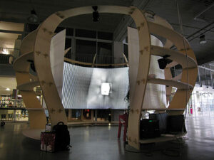 Structure circulaire Naexus, vue de l’extérieur - Photo © Yan Breuleux